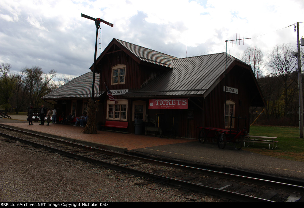 Nelsonville Depot